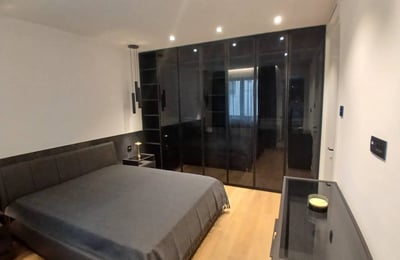 Alquiler de un lujoso y espacioso apartamento de 4 habitaciones, 170 m², Vračar, Belgrado, Serbia